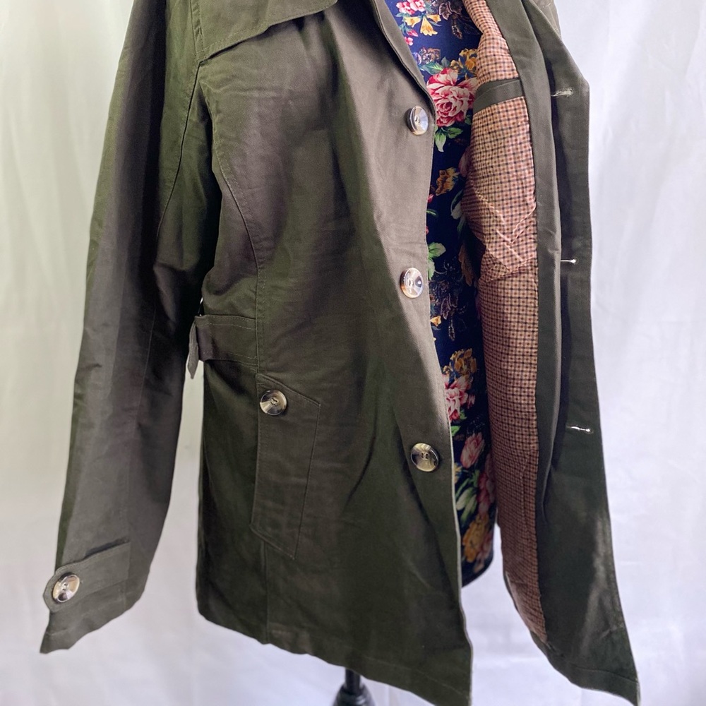 Jacket - Picture 3 of 4